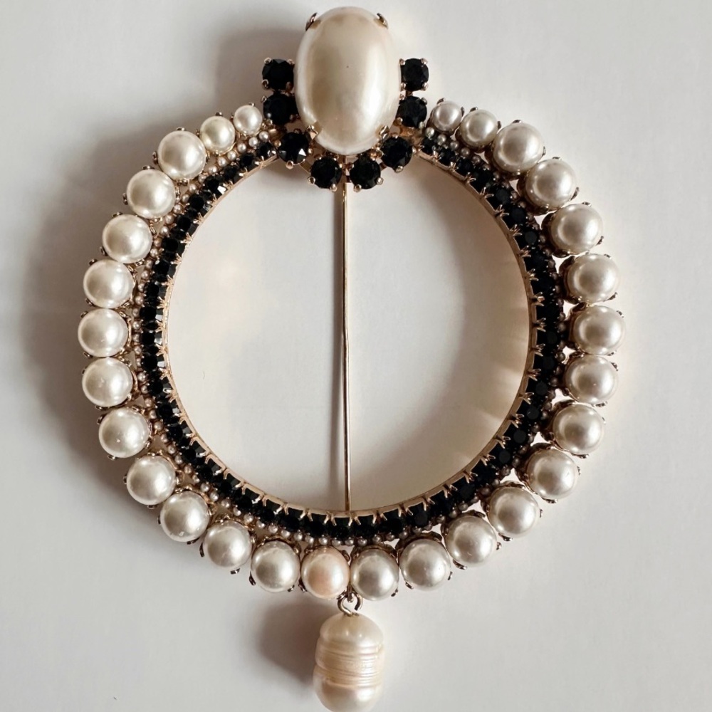 Givenchy pearl Brooch